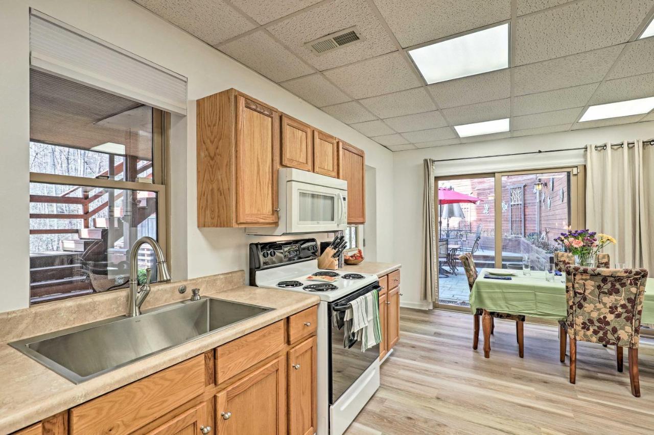 Asheville Mountain Getaway With Patio And Koi Pond! Exteriér fotografie